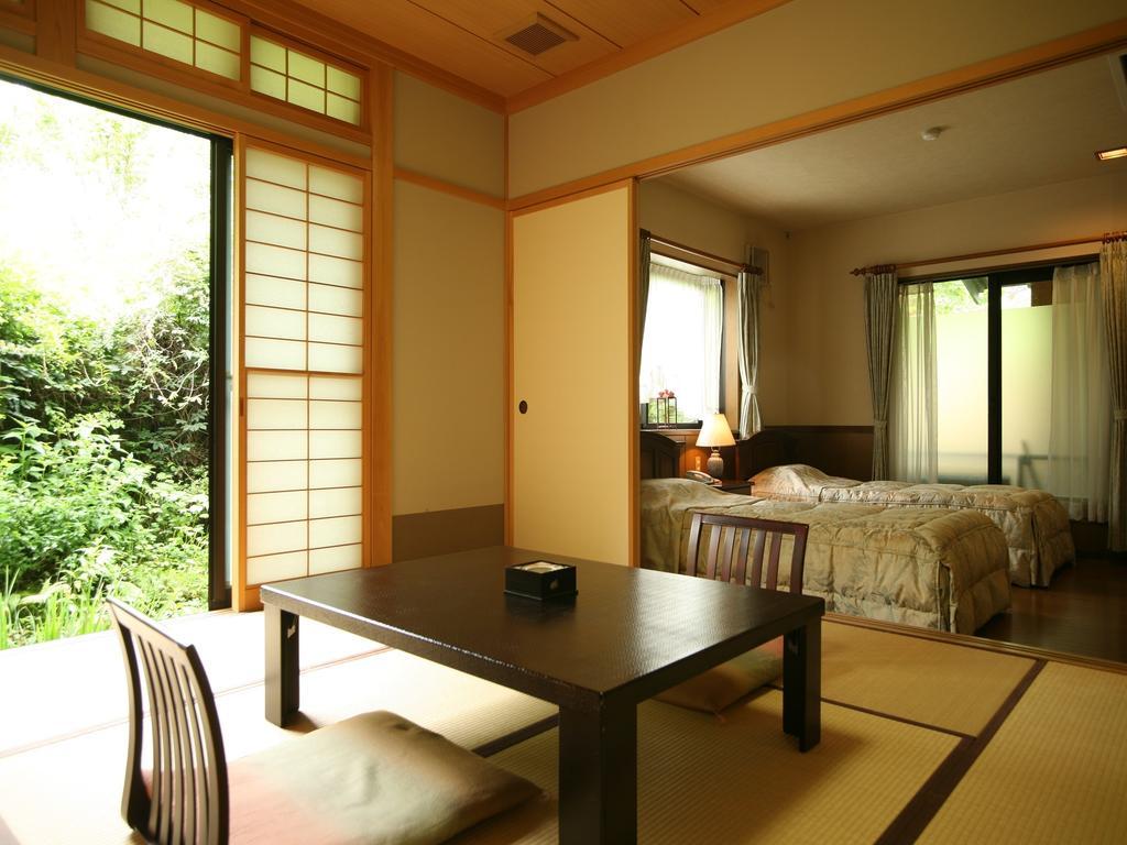 Ryokan Kutsuroginoya Yuu Takayama  Quarto foto